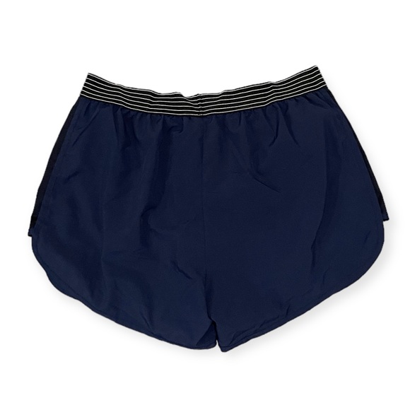 Women’s athletic shorts with pockets - Picture 8 of 8